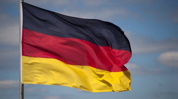 Flaga Niemiec /CHROMORANGE  /PAP/DPA