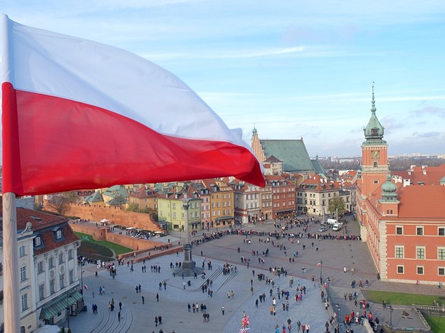 Hymn Polski: 11 listopada odśpiewamy Mazurek Dąbrowskiego [TEKST DO POBRANIA]