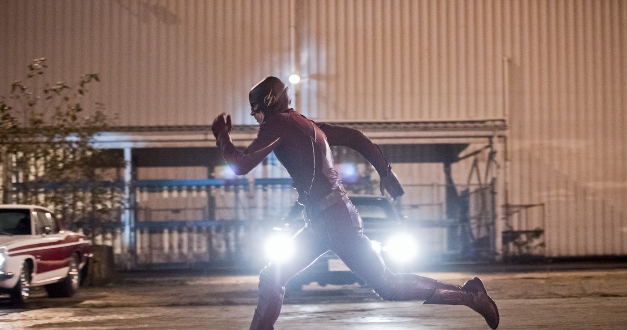 "Flash" /AXN