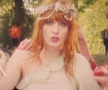 Florence & The Machine - Rabbit Heart (Raise It Up)