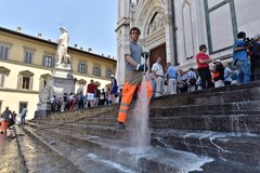 Florencja: Początek akcji przeciw jedzeniu prowiantu przy zabytkach