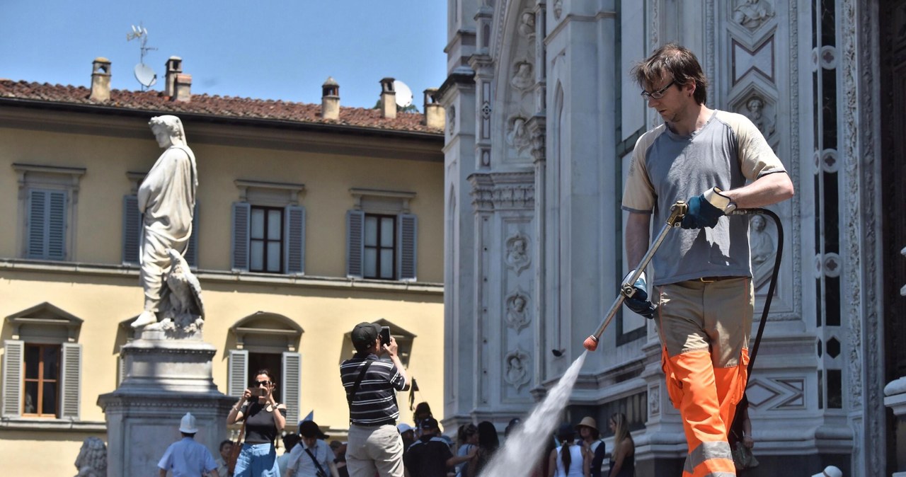 Florencja: Początek akcji przeciw jedzeniu prowiantu przy zabytkach