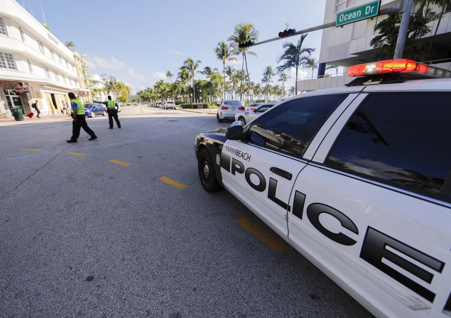 Floryda w stanie gotowości przed nadejściem huraganu /ERIK S. LESSER /PAP/EPA