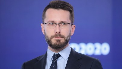 Fogiel: Temat koronawirusa powinien być wyjęty z politycznego sporu