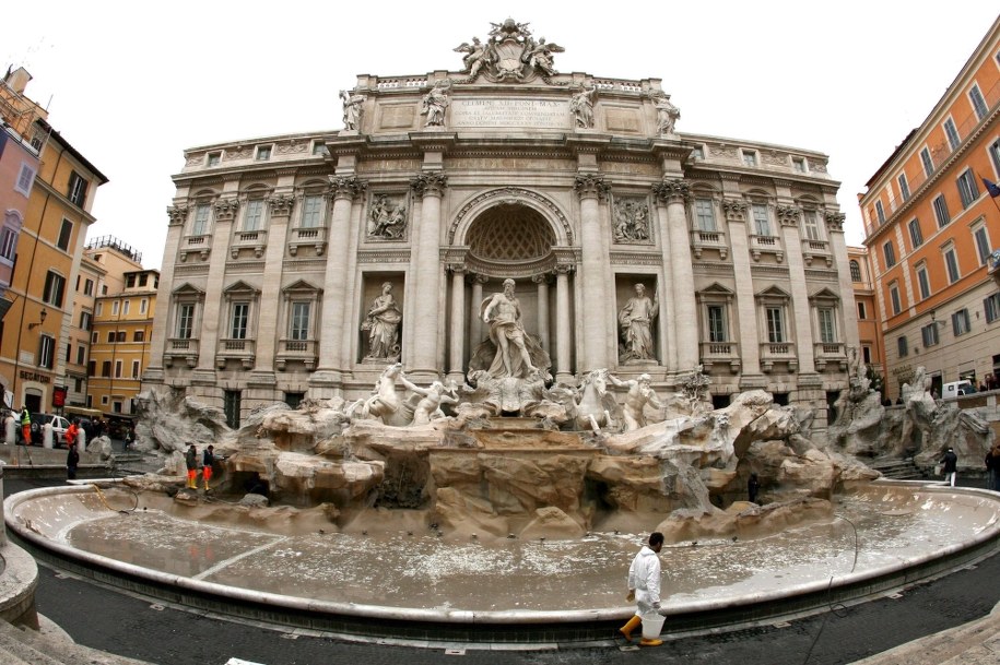 Fontanna di Trevi /ETTORE FERRARI /PAP/EPA