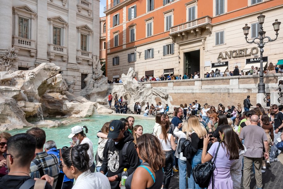 Fontanna di Trevi /Shutterstock