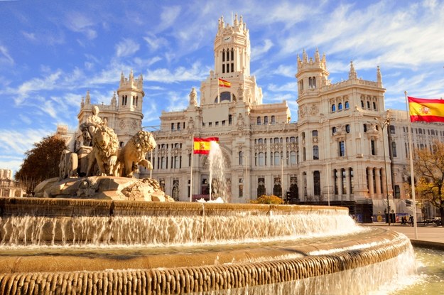Do Hiszpanii w 2023 roku przyjechała rekordowa liczba turystów