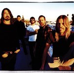 Foo Fighters w lusterku wstecznym