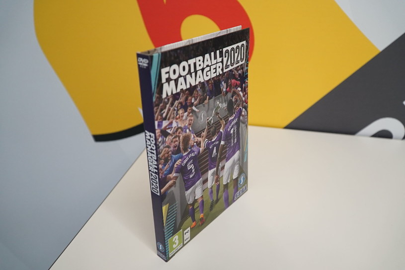 Football Manager 2020 w kartonowym opakowaniu /materiały prasowe