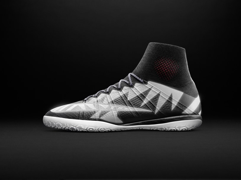 FootballX: Nike MercurialX Reflective /materiały prasowe