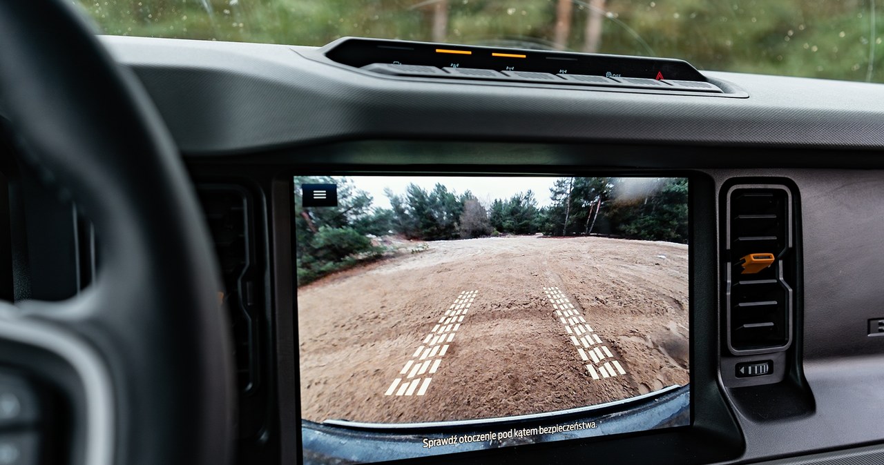 Ford Bronco Badlands jest wyposażony w system kamer 360 stopni. /Jan Guss-Gasiński