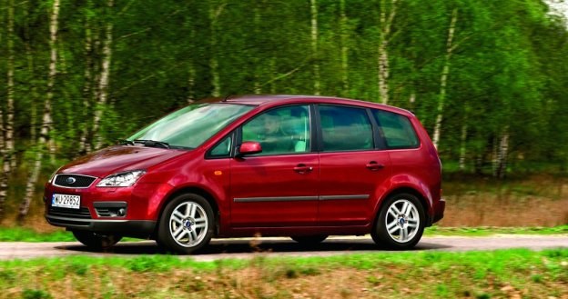 Ford C-Max to minivan, który powstał z myślą o kierowcy. /Motor