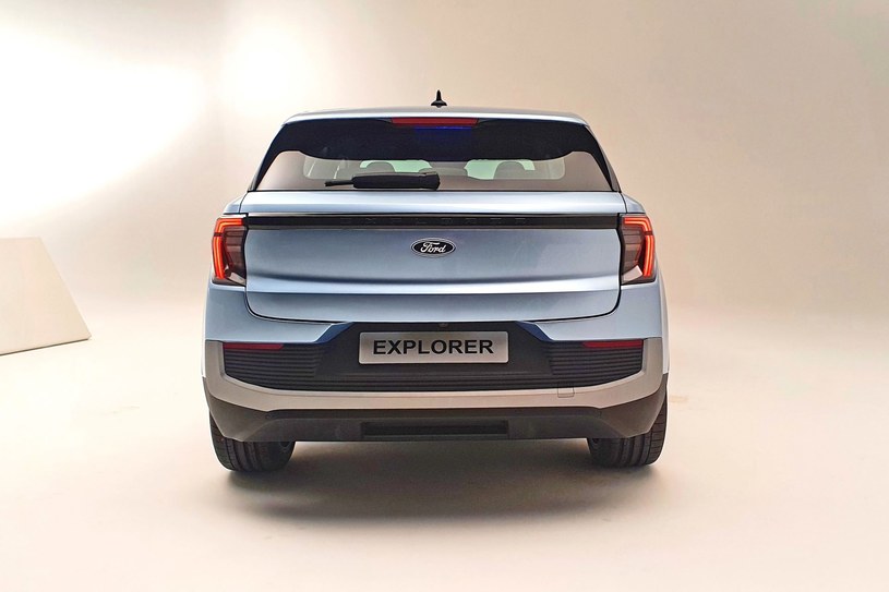 Ford Explorer łącznie będzie dostępny w trzech wersjach napędowych. /Michał Domański /INTERIA.PL
