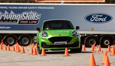 Ford nie wierzy w szkoły jazdy. Przeszkolili 300 osób w jeden dzień