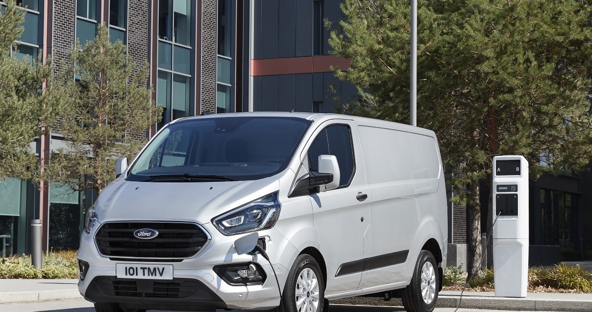 Ford Transit Custom PHEV /Informacja prasowa