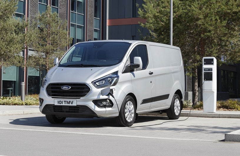 Ford Transit PHEV /Informacja prasowa