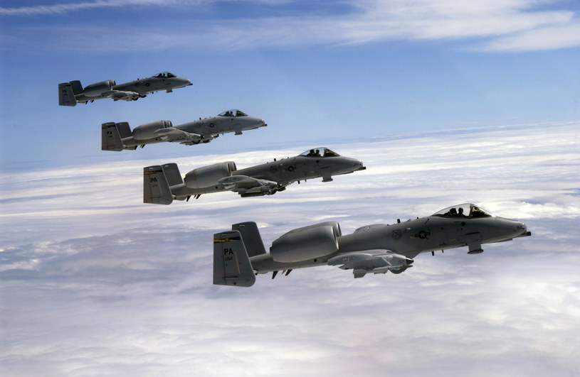 Formacja samolotów A-10 /Wikipedia