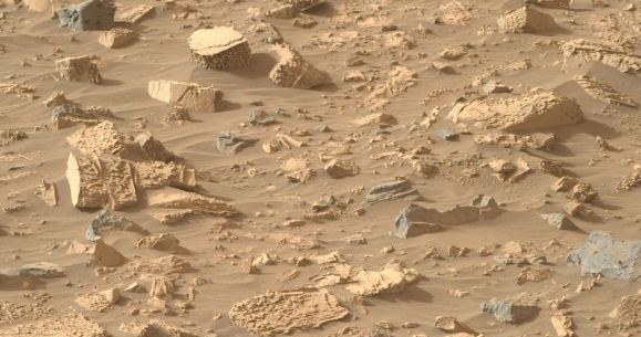 Formacje skalne na Marsie przypominające popcorn. /NASA/JPL-Caltech /materiał zewnętrzny