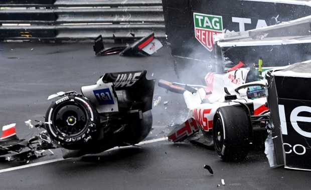 Formuła 1: Groźny wypadek Micka Schumachera. Bolid rozpadł się na dwie części [WIDEO]