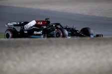 Formuła 1. Hamilton najszybszy  w Katarze
