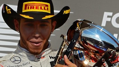 Formuła 1: Hamilton wygrywa, mistrza poznamy dopiero za tydzień