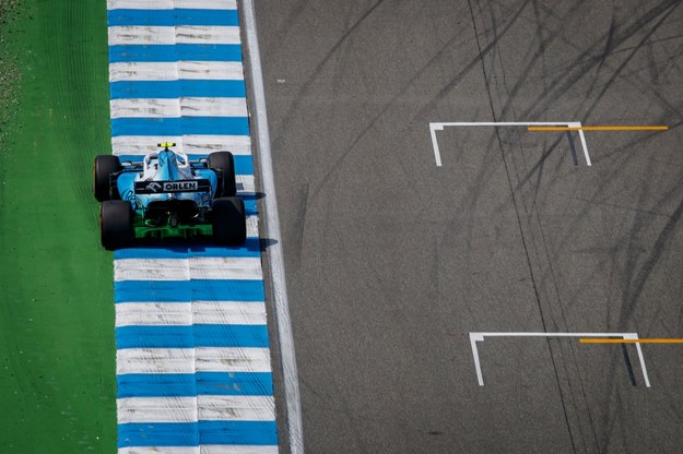 Formuła 1: Leclerc najszybszy na treningu. Robert Kubica przedostatni /ALDRIN XHEMAJ /PAP/EPA