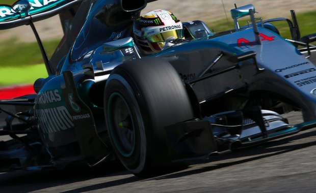 Formuła 1: Lewis Hamilton wygrywa w Japonii