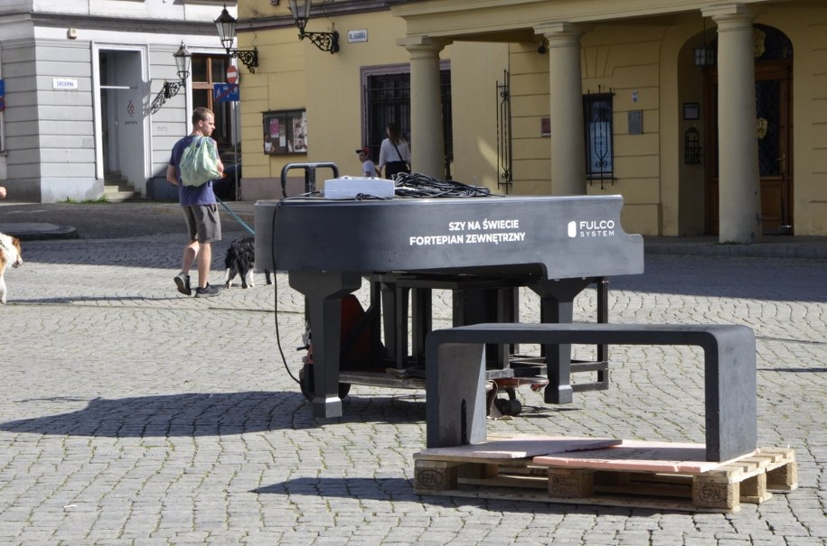 Fortepian wrócił na rynek w Cieszynie /Fb Cieszyn robi wrażenie /