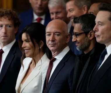 Fortuny miliarderów topnieją. Bezos, Musk i Zuckerberg stracili łącznie ponad 180 mld dol.