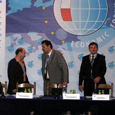 Forum Ekonomiczne w Krynicy; w środku Jacek Chwedoruk, dyrektor i członek zarządu Rothshild Polska /INTERIA.PL