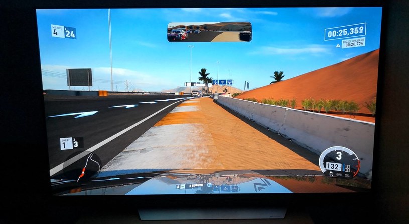 Forza Motorsport 7 na ekranie telewizora OLED - zdjęcia w internecie nie oddadzą jakości obrazu /INTERIA.PL