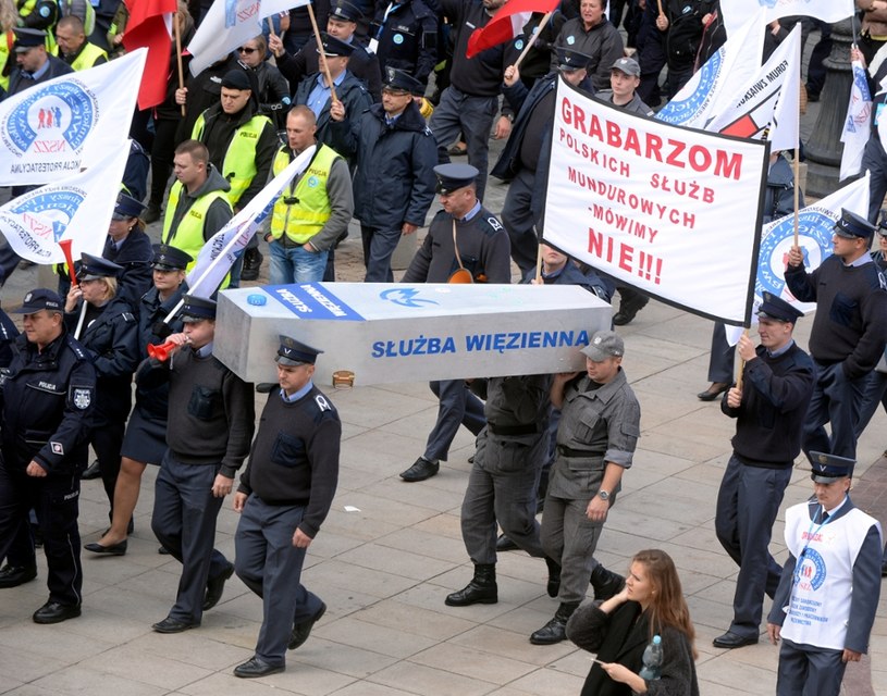 Fot. z protestu służb mundurowych /Jan Bielecki /East News
