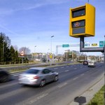 Fotoradar błysnął, ale mandat nie przychodzi. “Decyduje człowiek”