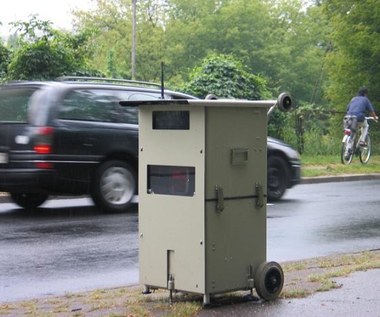 Fotoradary są, nie ma przepisów. Zdjęcia prosto do sądu?