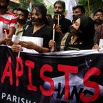 Fotoreporterka ofiarą kolejnego zbiorowego gwałtu w Indiach 
