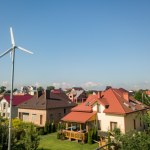 turbiny wiatrowe Fotowoltaika czy turbina wiatrowa. Co się bardziej opłaca w domu?