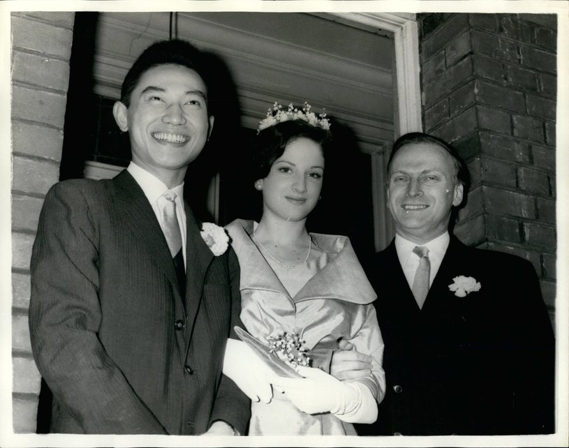 Fou Ts'Ong w dniu swojego ślubu z Zamirą Menuhin, z prawej jej ojciec - Yehudi Menuhin /KEYSTONE Pictures USA / Zuma Press /Agencja FORUM