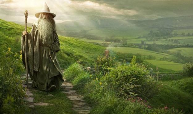 Fragment jednego z plakatów reklamujących film "Hobbit: Niezwykła podróż" /materiały prasowe
