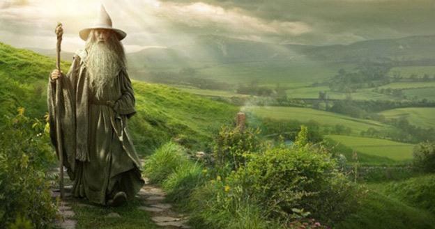 Fragment jednego z plakatów reklamujących film "Hobbit: Niezwykła podróż" /materiały prasowe