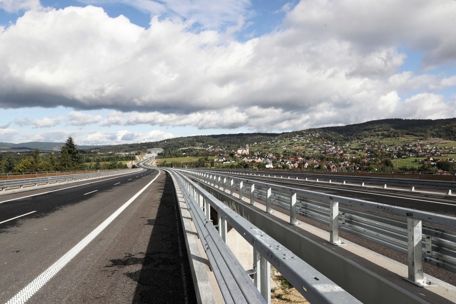 Fragment nowej zakopianki / 	Grzegorz Momot    /PAP