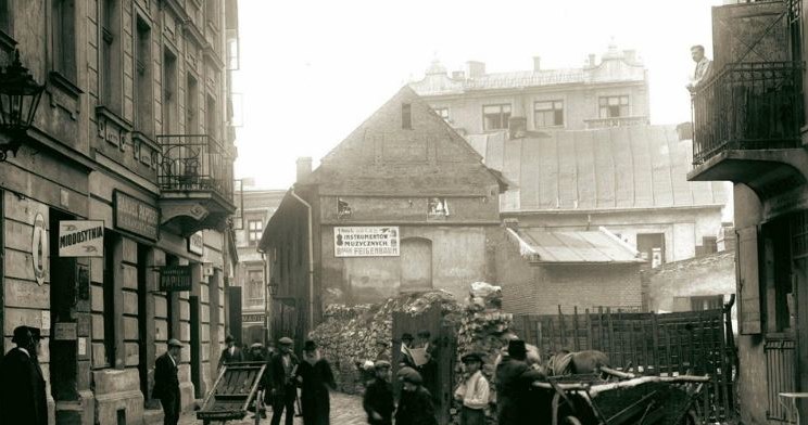 Fragment ulicy Meiselsa - jeden z malowniczych zaułków na Kazimierzu. /Wydawnictwo RM /INTERIA.PL