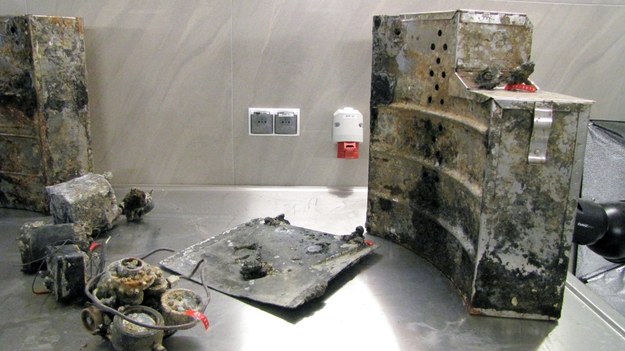 Fragmenty bombowca Douglas znalezione w Bałtyku /Kuba Kaługa /RMF FM