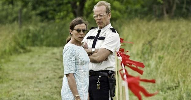 Frances McDormand i Bruce Willis w filmie "Kochankowie z Księżyca" /materiały prasowe