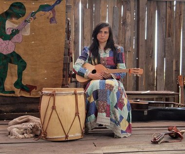 Francisca Gavilán w filmie "Violeta poszła do nieba"