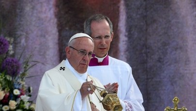 Franciszek: Bogu nie można odpowiedzieć zwykłym SMS-em! [CAŁA HOMILIA]