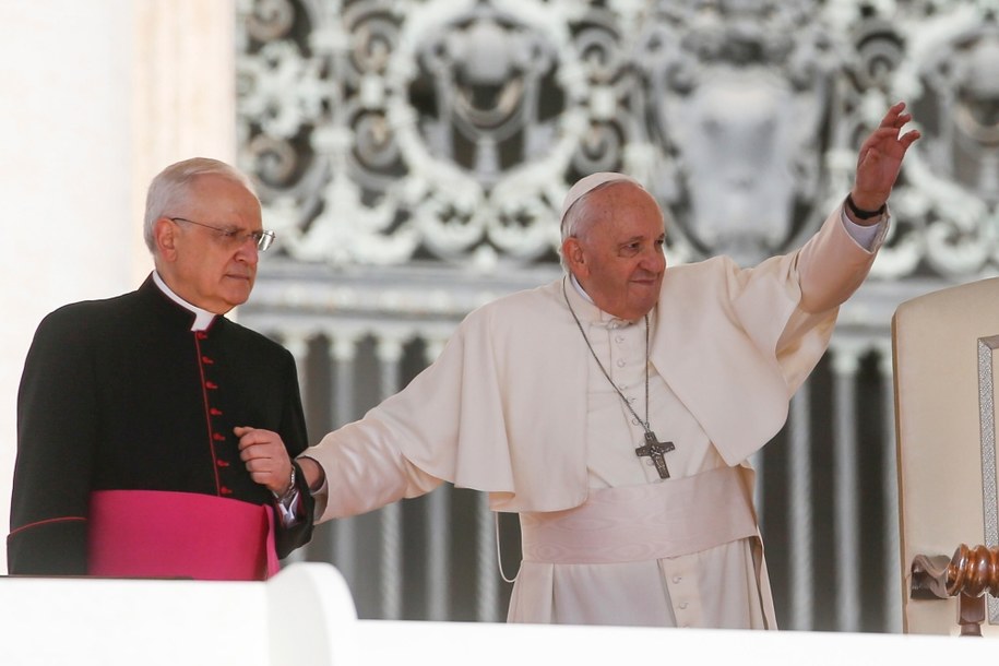 Franciszek miał problemy z chodzeniem w czasie dzisiejszej audiencji