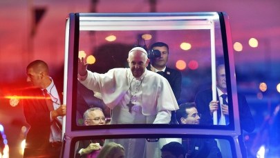 Franciszek spotkał się z ofiarami księży pedofilów. "Bóg płacze"