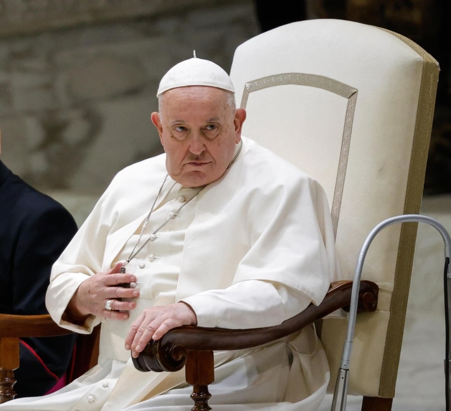 Franciszek spotkał się z wiernymi /GIUSEPPE LAMI /PAP/EPA