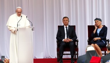 Franciszek w Krakowie: Trzeba zidentyfikować przyczyny emigracji z Polski [CAŁE PRZEMÓWIENIE] 