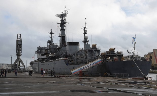 Francja chce rozwiązać kontrakt na budowę Mistrali. Odda mniej pieniędzy